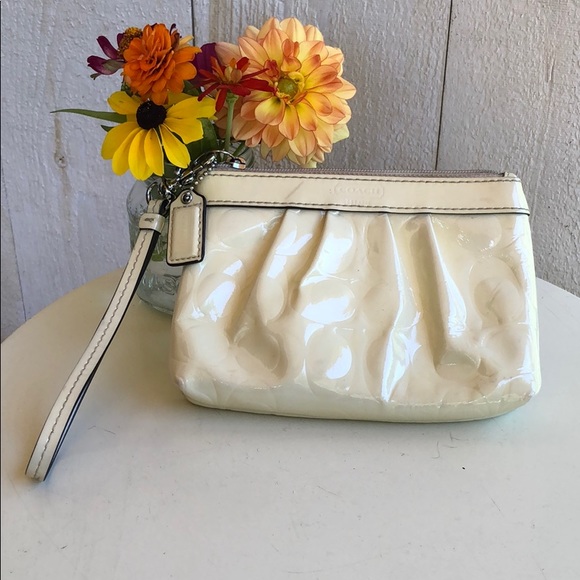 Coach Handbags - 4/$20 Coach Wristlet